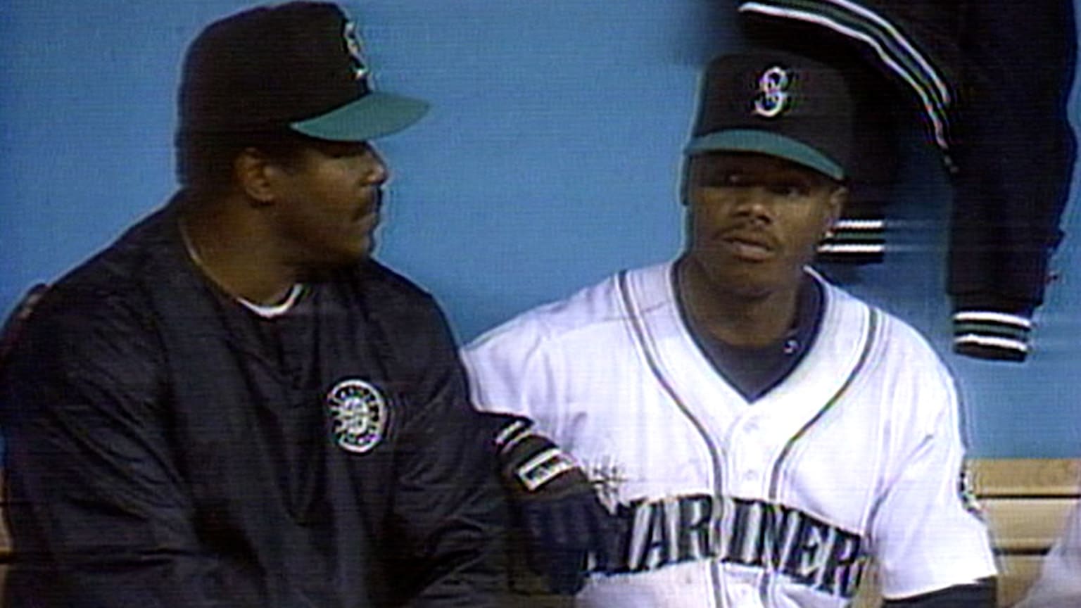Ken Griffey Jr homers twice on Father #39 s Day 06/20/1993 MLB com
