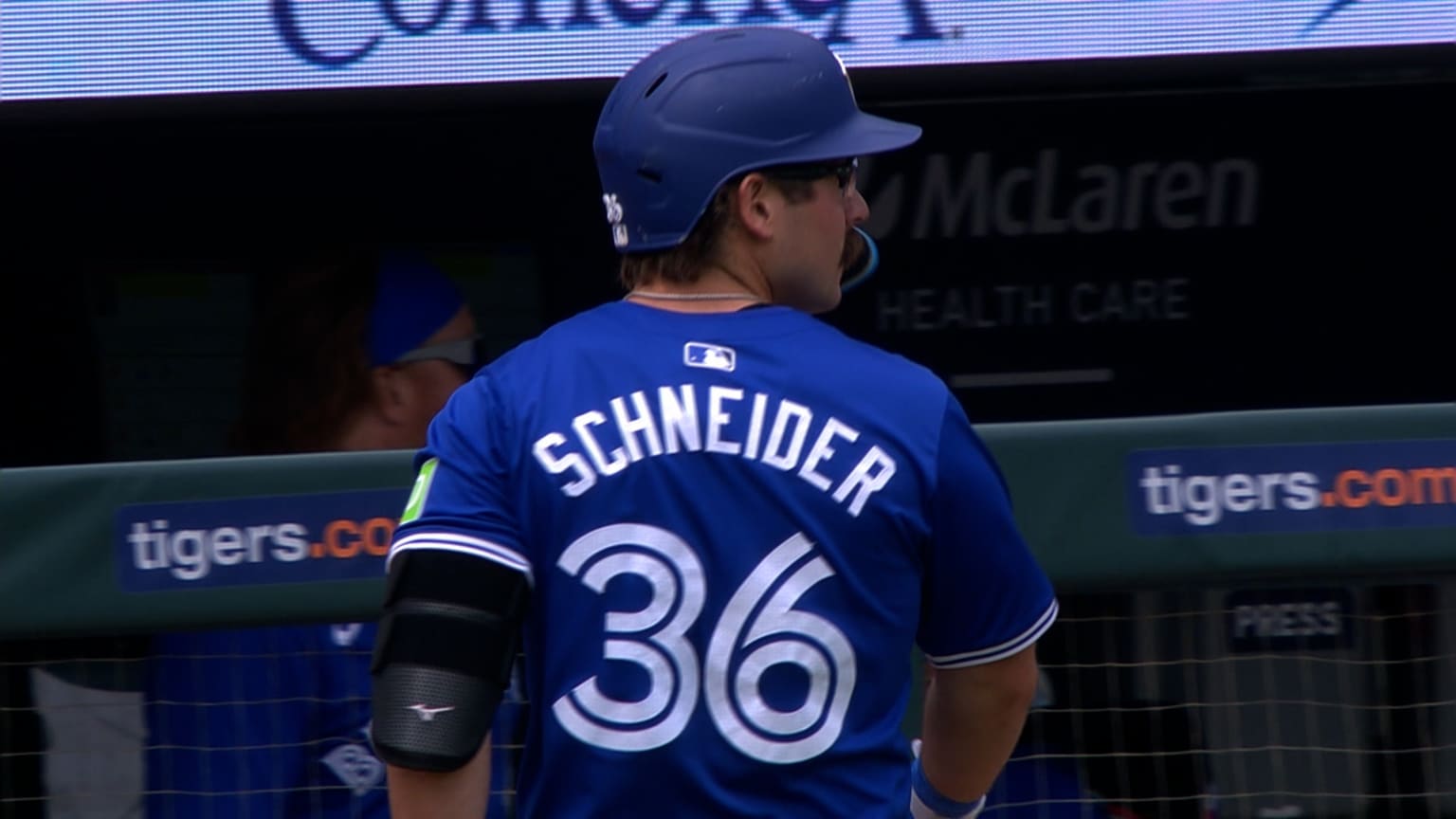 Davis Schneider's RBI sac fly | 05/26/2024 | Toronto Blue Jays