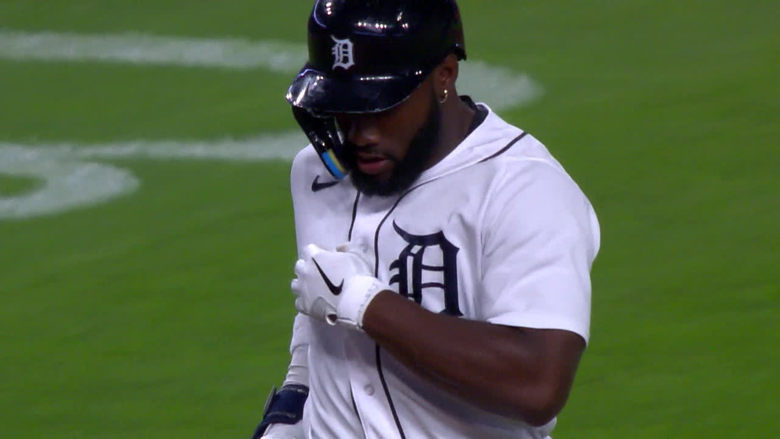 Akil Baddoo launches a pinch-hit homer to right field | 08/28/2023 ...