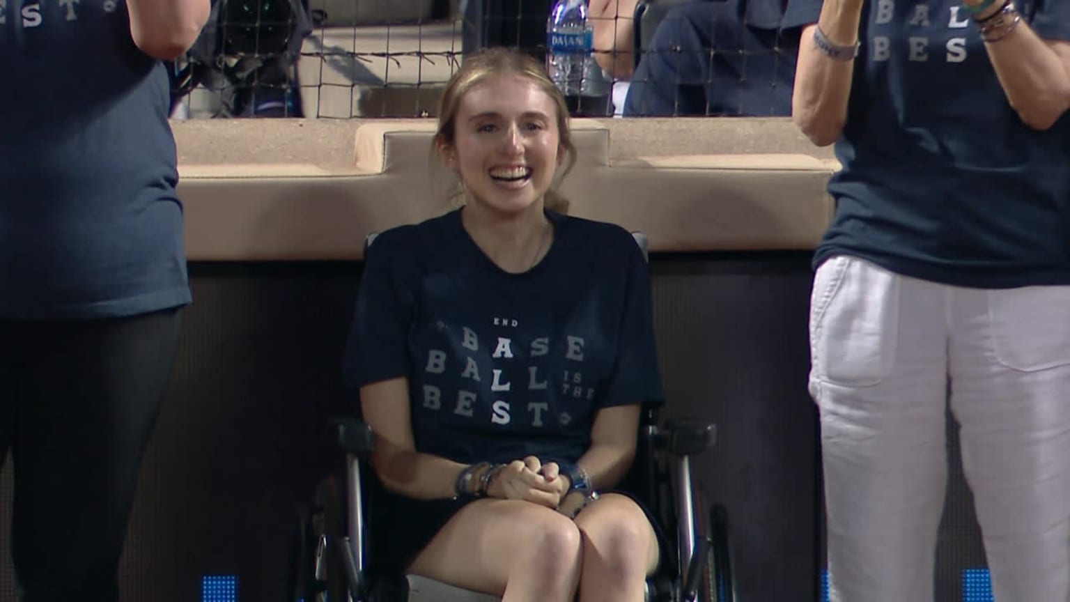 Sarah Langs is honored during the pregame ceremony | 06/02/2023 | New York Mets