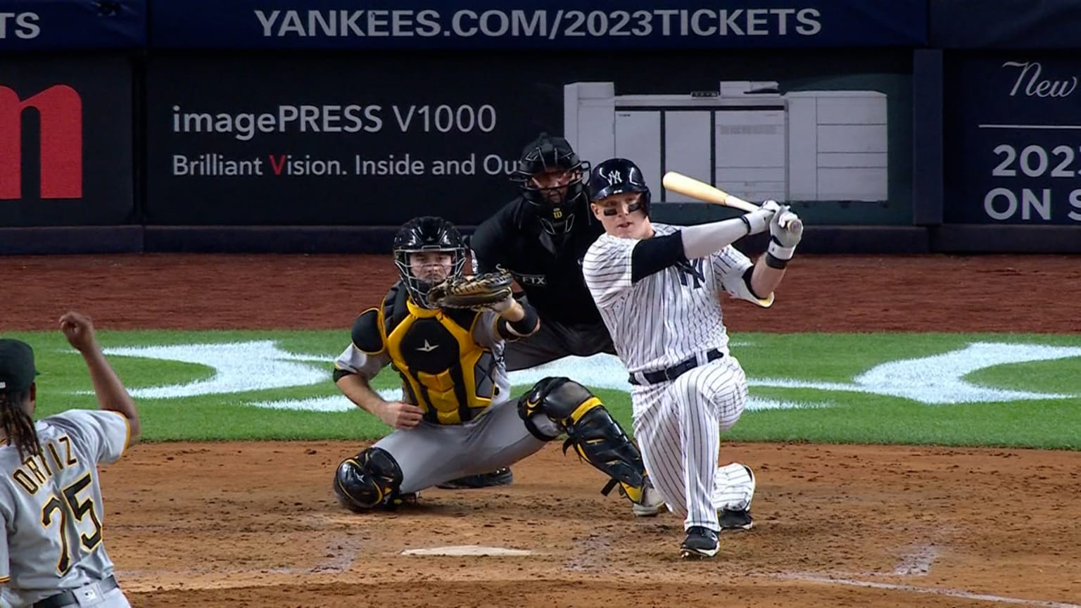 WATCH: Bader RBI Single Gives Yankees Lead in First Game with New