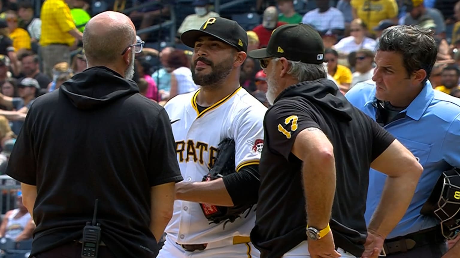 Martín Pérez sustains a left groin injury | 05/26/2024 | Pittsburgh Pirates