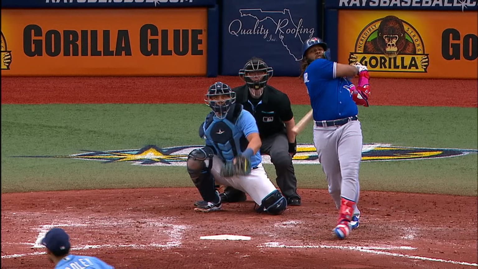 Vlad Jr.'s 447-foot home run, 09/30/2022