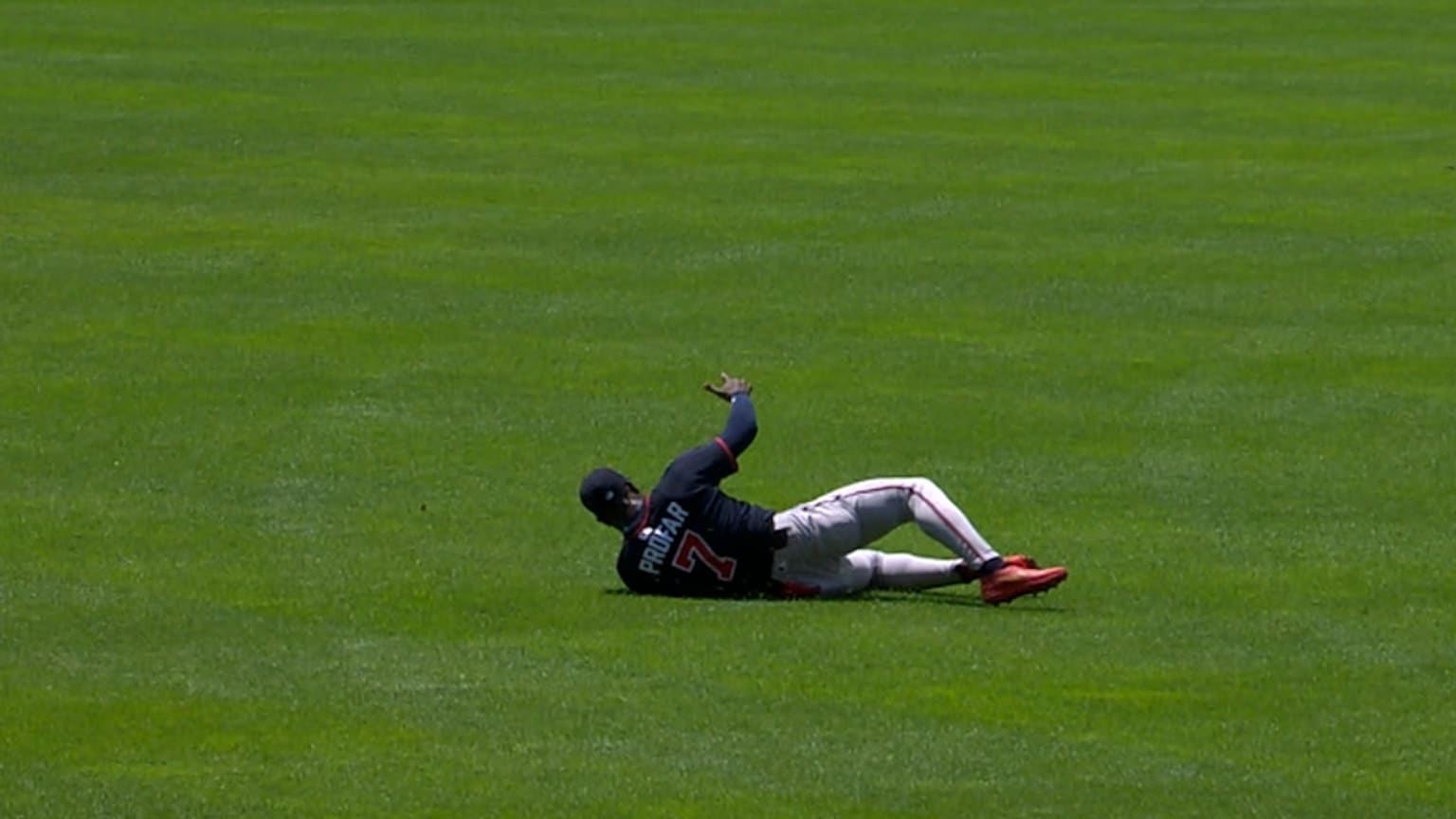 Jurickson Profar's sliding grab | 08/01/2025 | MLB.com