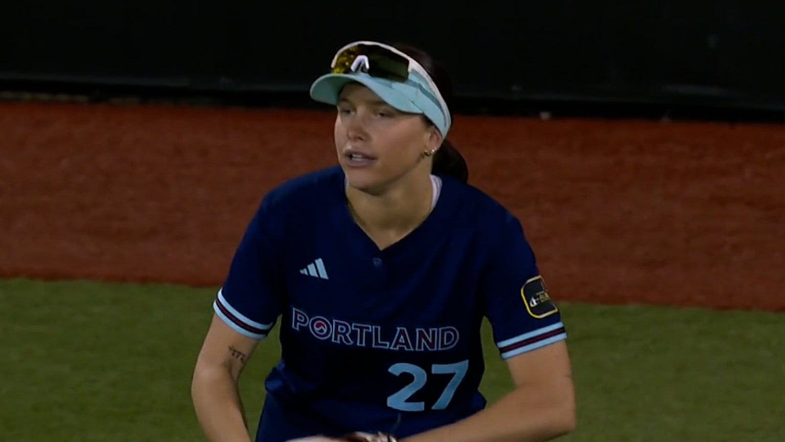 Kendra Falby's diving catch | 08/30/2026 | MLB.com