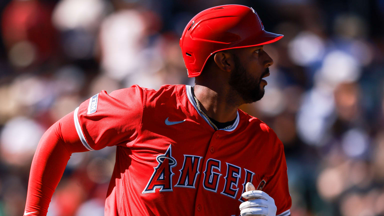 Aaron Hicks launches first home run of the spring | 03/02/2024 | MLB.com