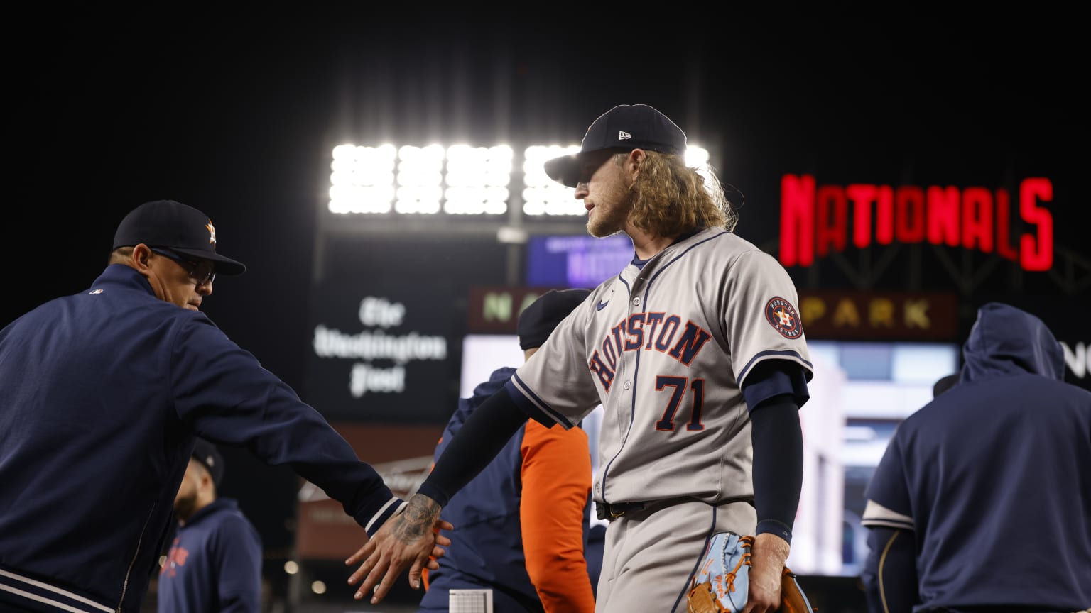 Astros' Playoffs In Peril? Hader'S Shoulder Injury Update - yzuca0p