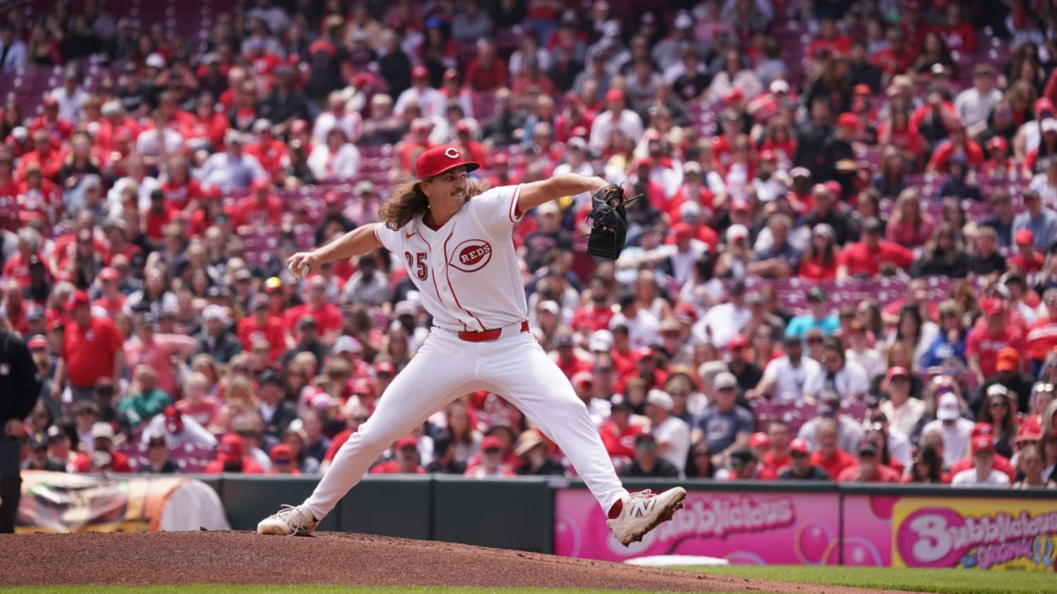 Rhett Lowder strikes out the side in the 3rd | 04/26/2026 | Cincinnati Reds