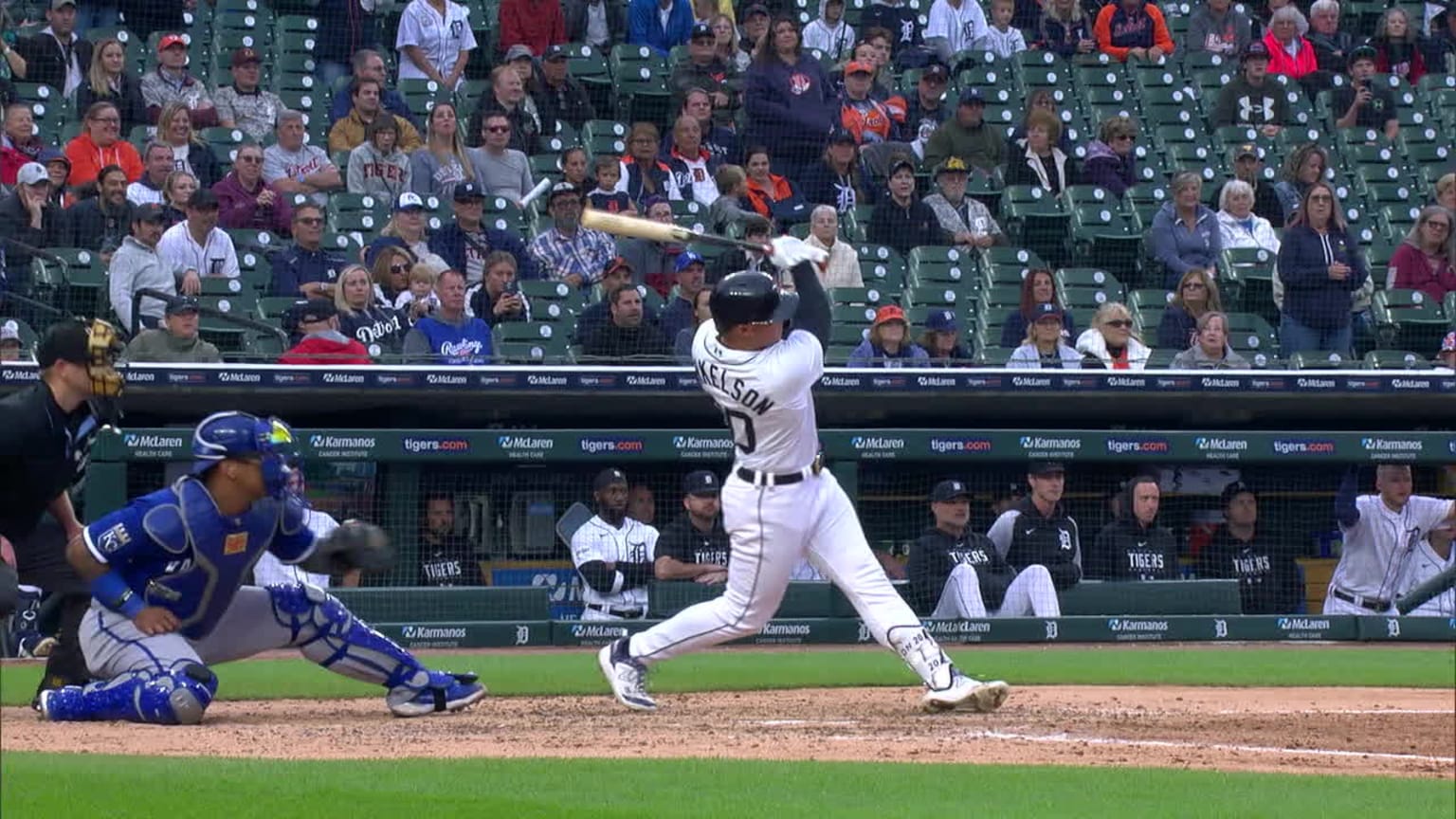 Spencer Torkelson slugs his 30th homer of the year 09/28/2023