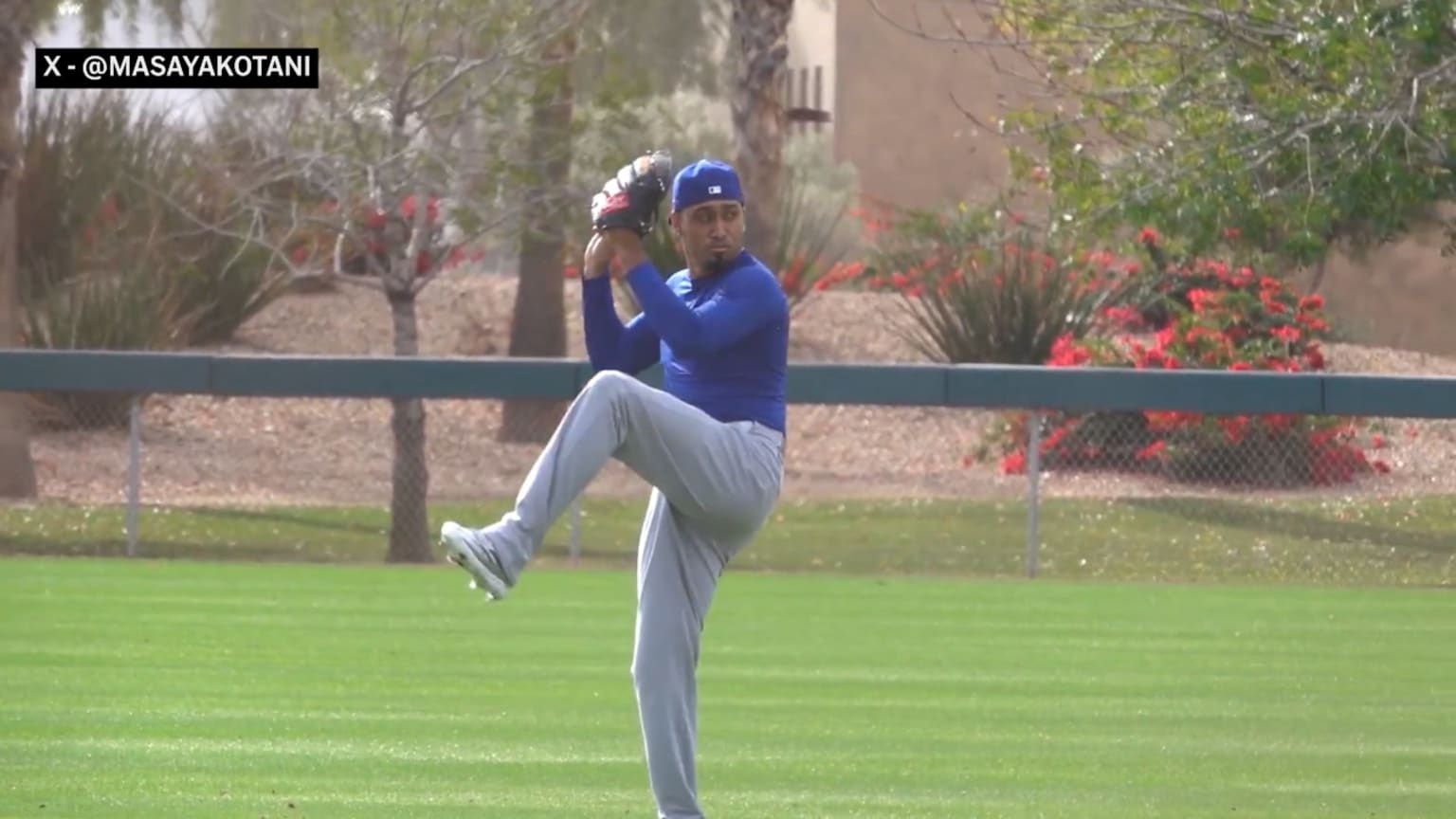 Edwin Díaz throws with his new teammates | 02/11/2026 | Los