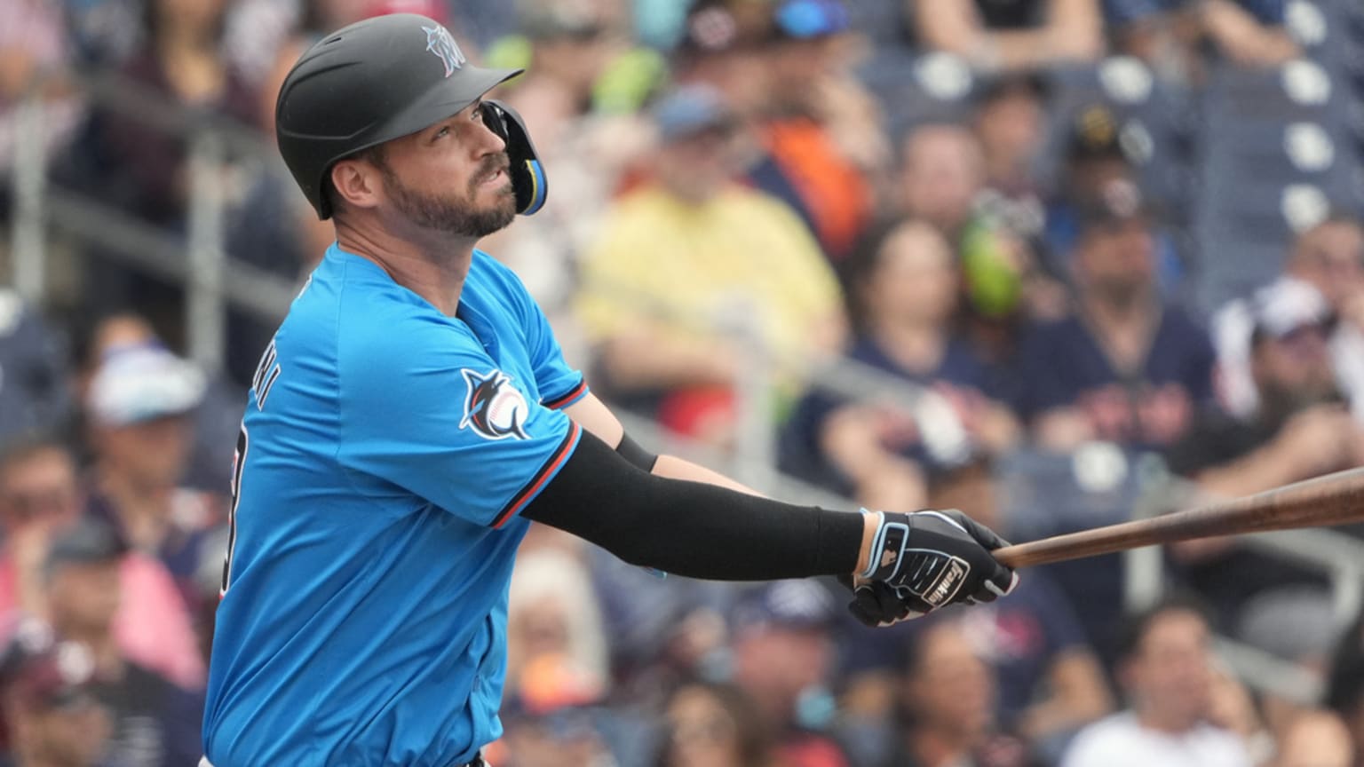 Trey Mancini drills a solo home run to right field 03/10/2024