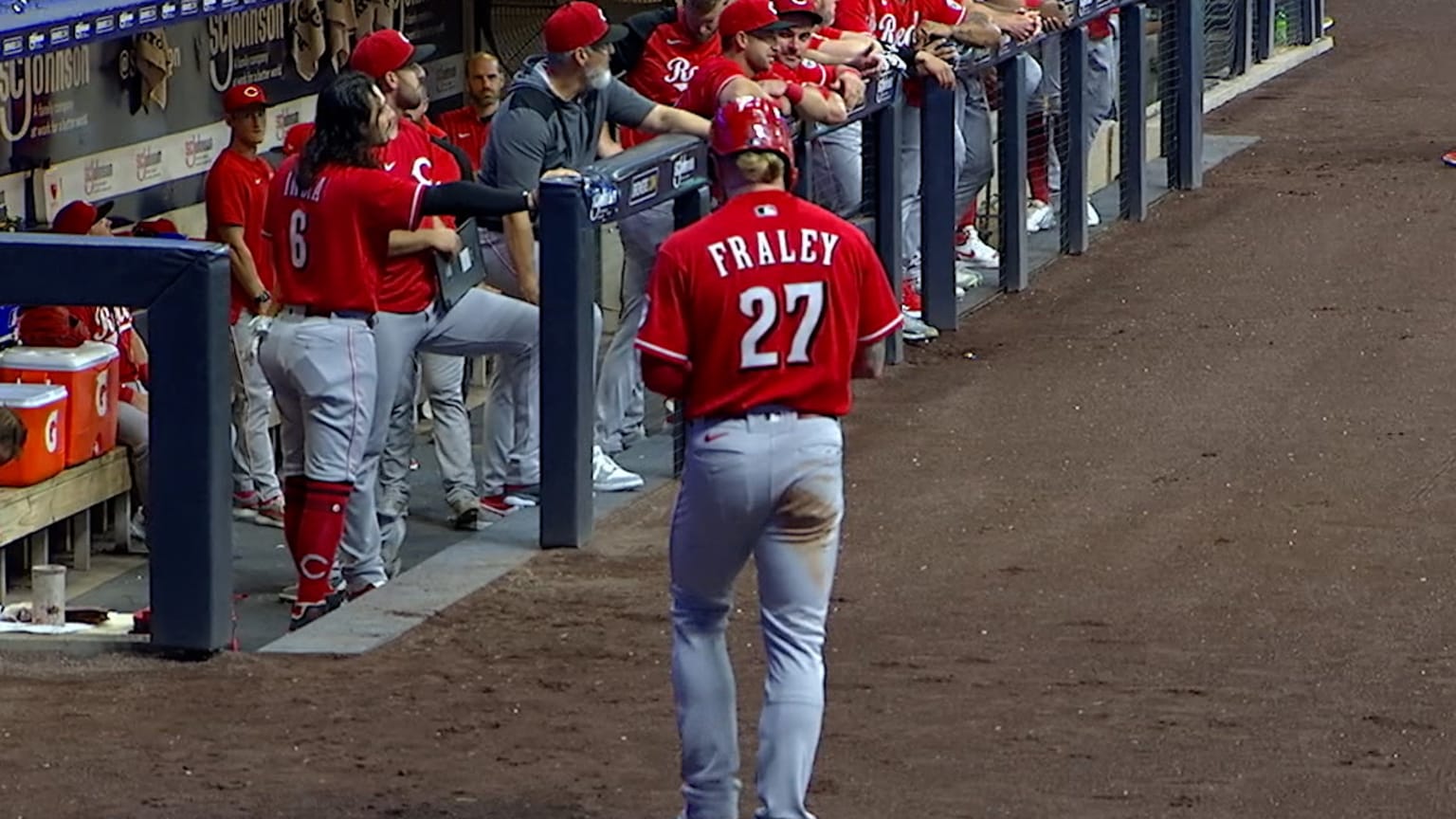 Fraley scores as Brewers turn double play | 09/09/2022 | Cincinnati Reds