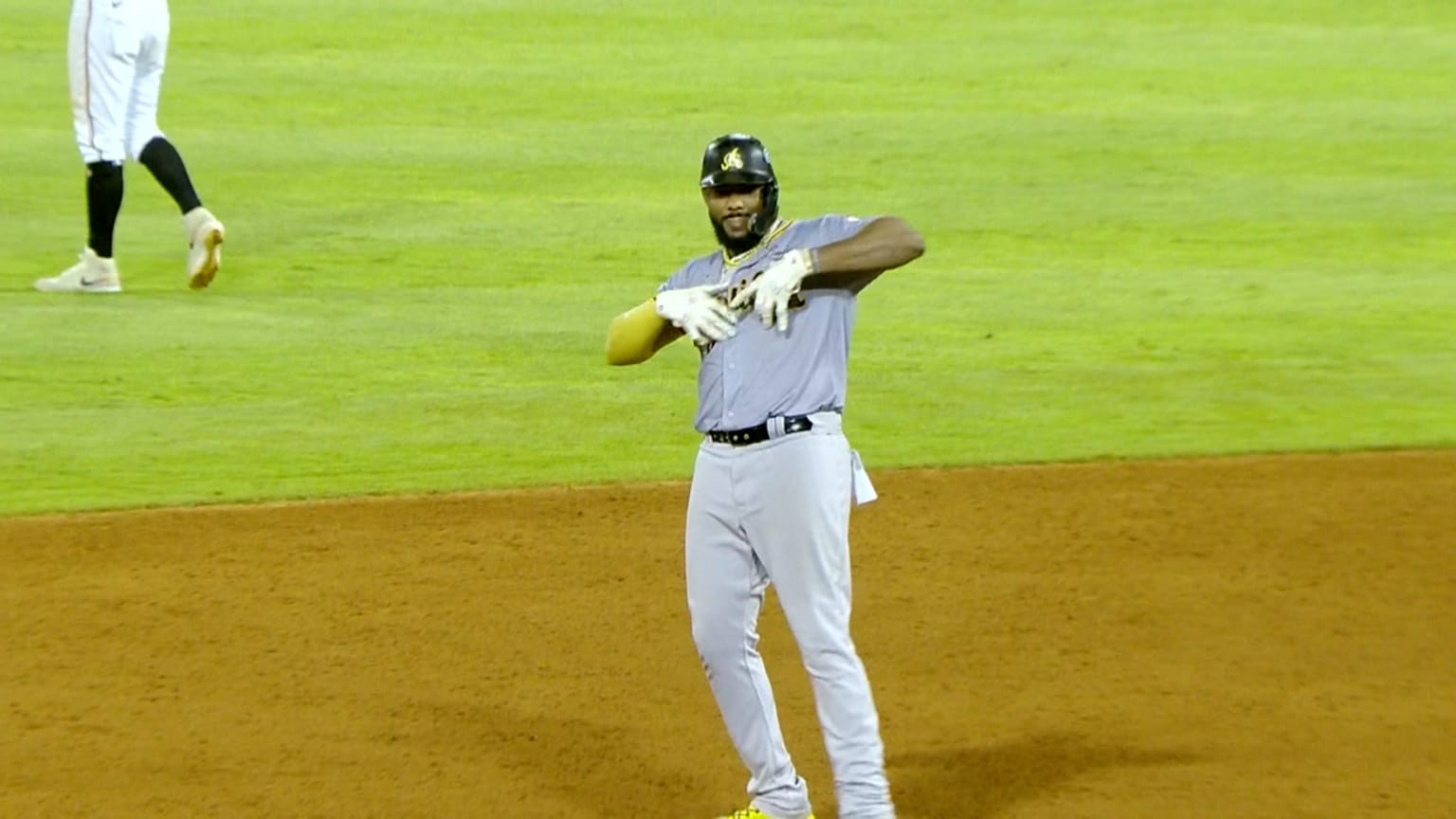 Jerar Encarnacion's threehit game 11/13/2024 San Francisco Giants