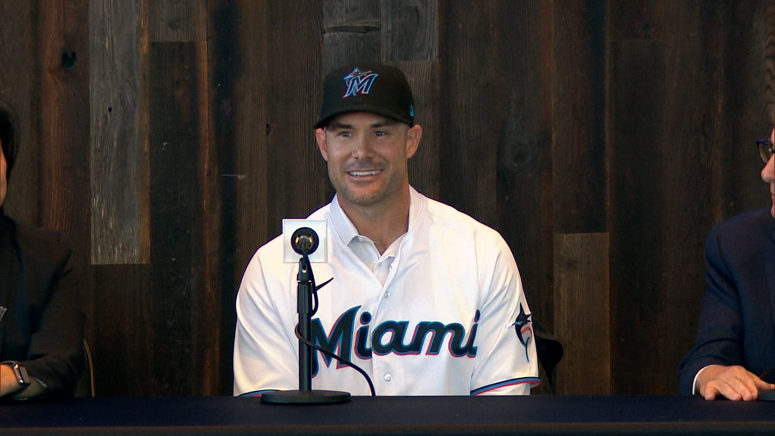 Skip Schumaker is introduced as the Marlins manager 11/03/2022