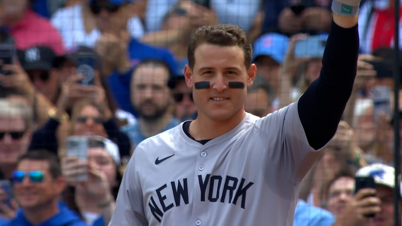 Cubs fans give Anthony Rizzo a huge ovation | 09/06/2024 | New York Yankees