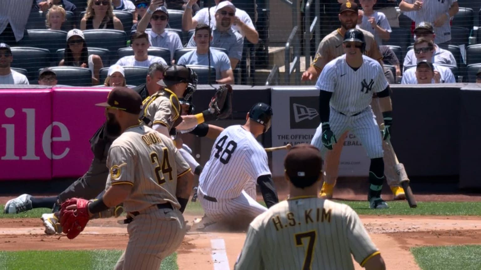 Sully Baseball: The Padres camouflage uniforms have GOT to go