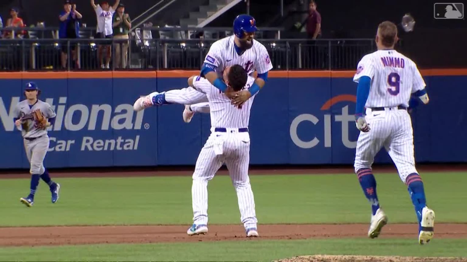 Luis Guillorme WALKS IT OFF 