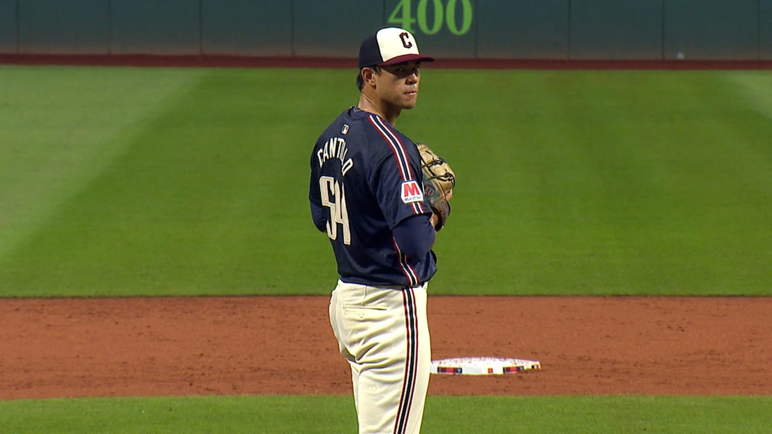 Joey Cantillo poncha a Altuve y sale de apuros 27/09/2024 Los