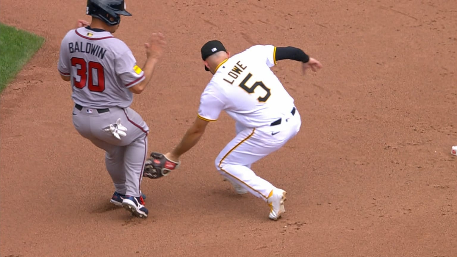 Hunter Stratton escapes jam in the 4th | 07/09/2026 | Pittsburgh Pirates