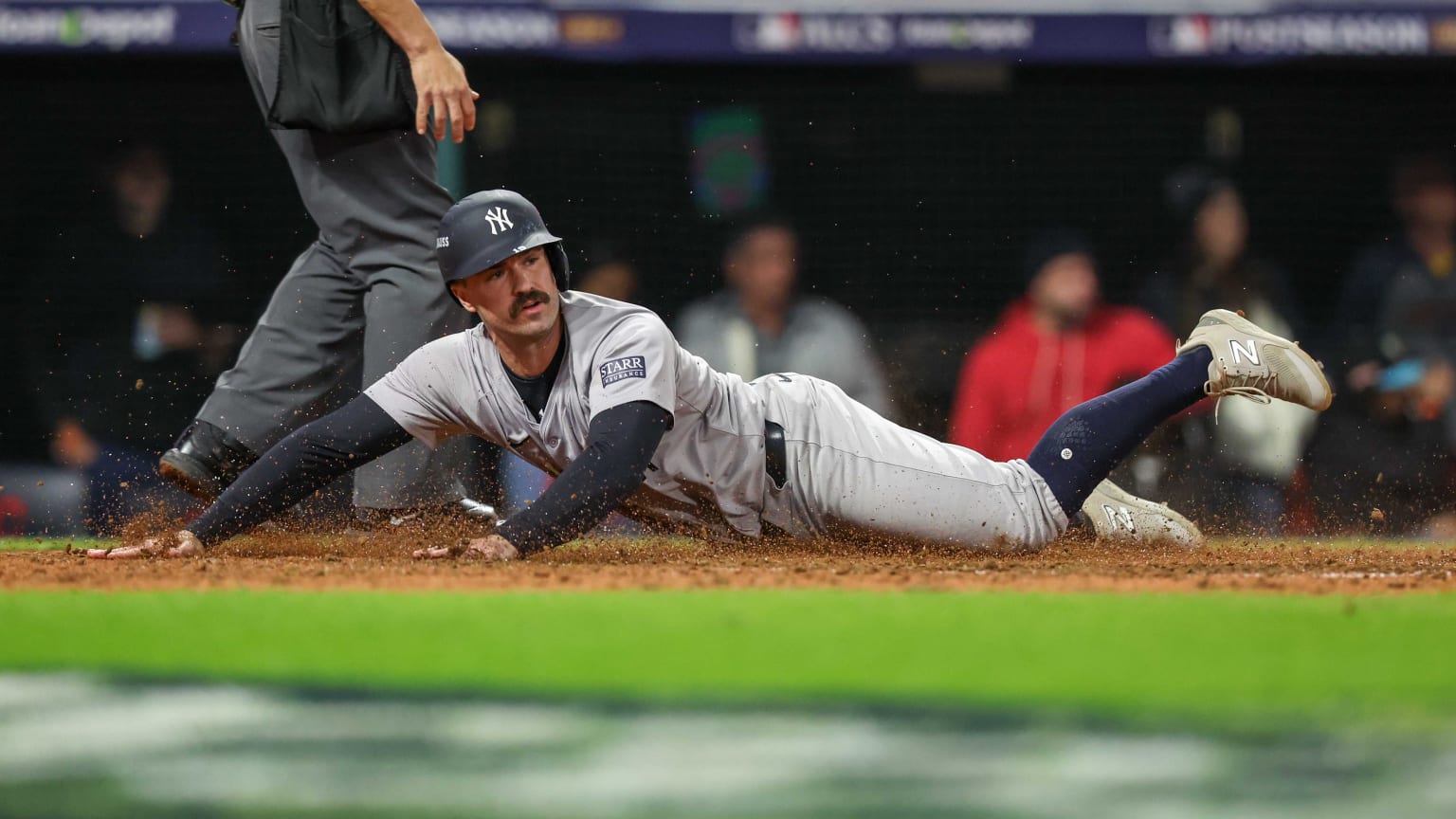 Jon Berti scores the goahead run in the 9th 10/18/2024