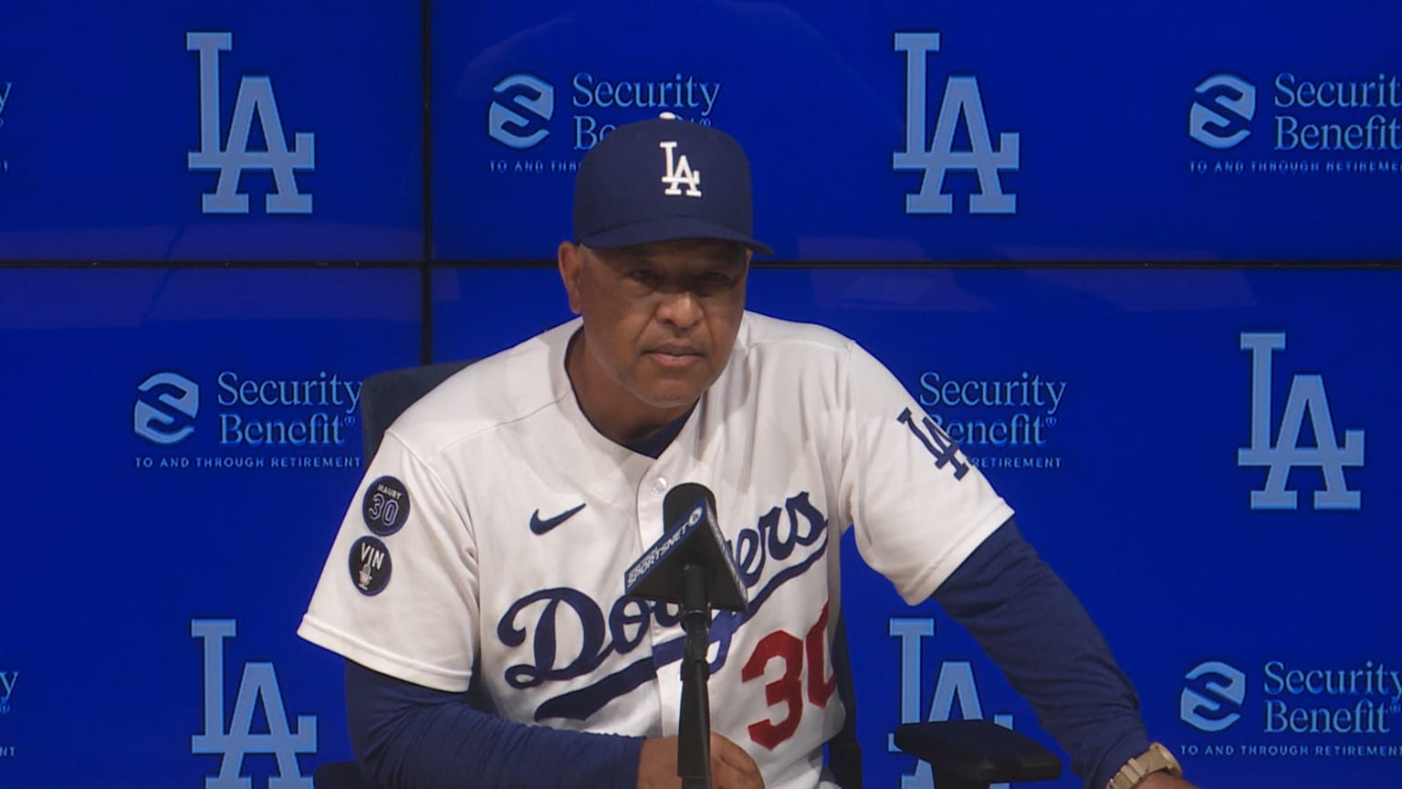 MLB Stats on X: NL Manager of the Year Dave Roberts is 1st