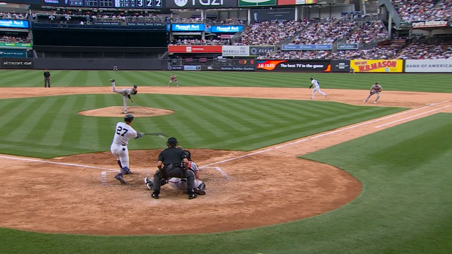Giancarlo Stanton hits an RBI single in the 5th | 07/04/2023 | MLB.com
