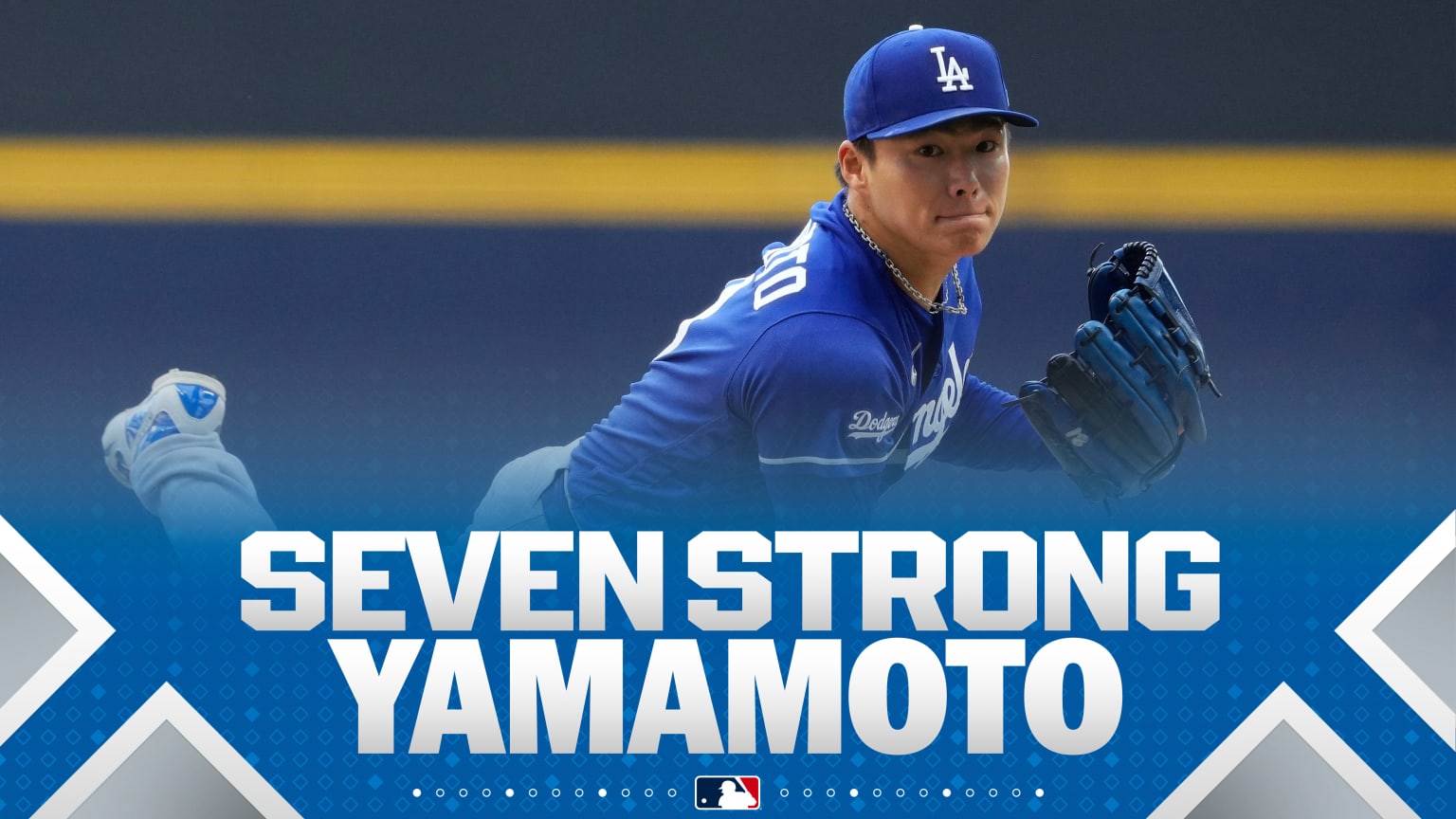 Yoshinobu Yamamoto Pitches Seven Strong Innings Against Brewers