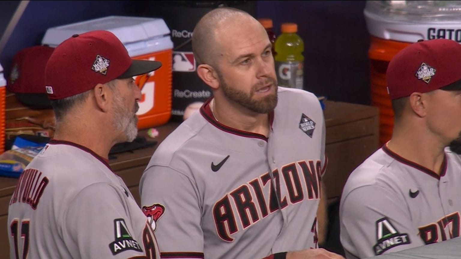Evan Longoria playing small ball