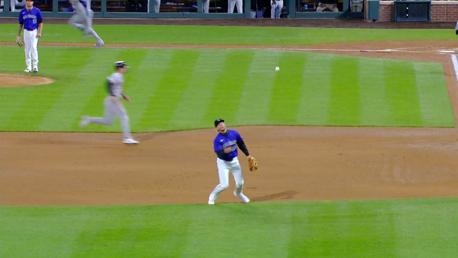 Dbacks plate two runs on an infield error 04/08/2024 Arizona