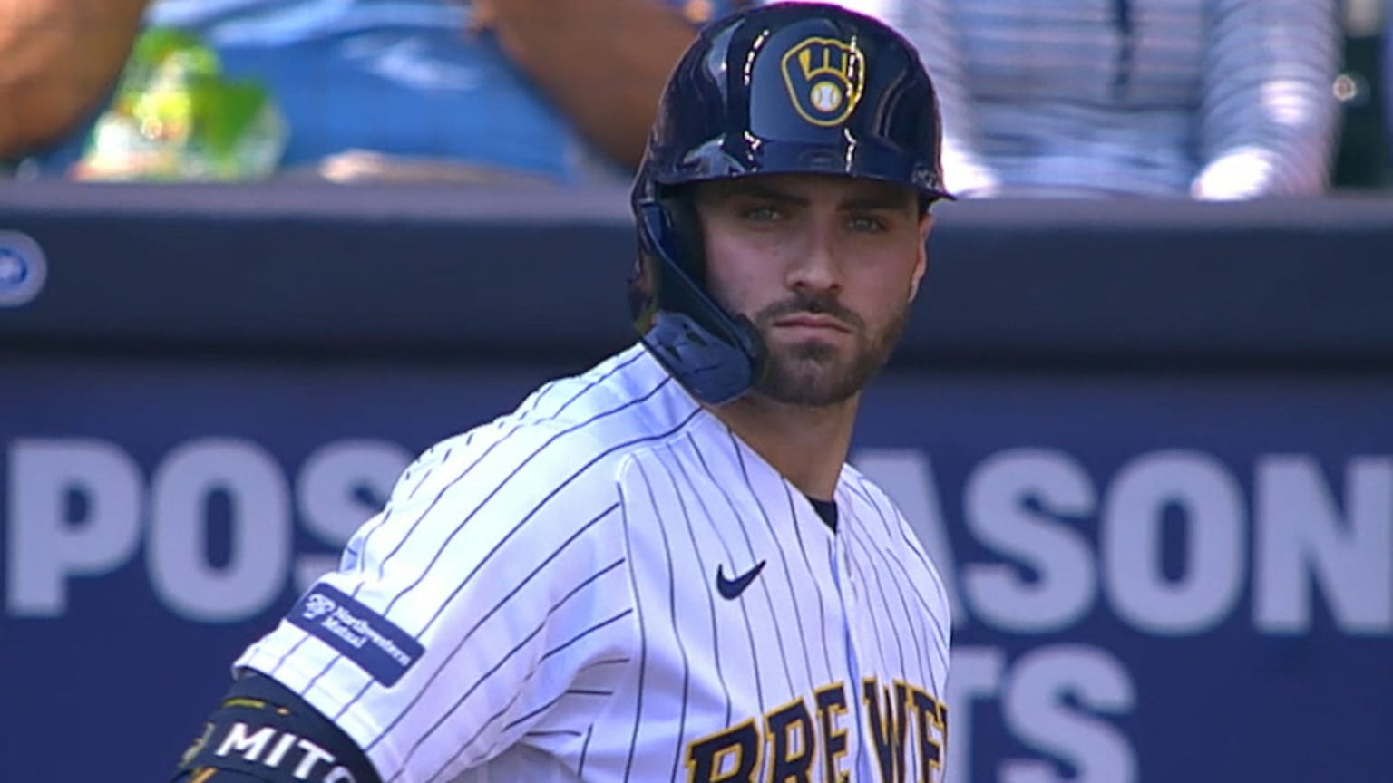 Garrett Mitchell drives in Mark Canha with a sac fly | 10/01/2023