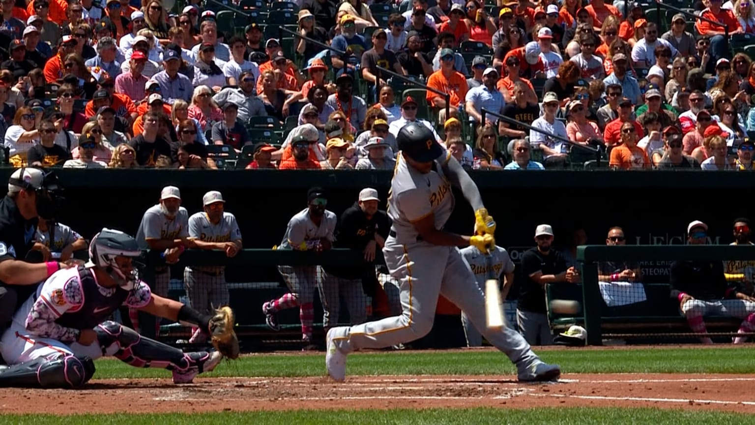 Ke'Bryan Hayes' RBI single, 06/24/2023