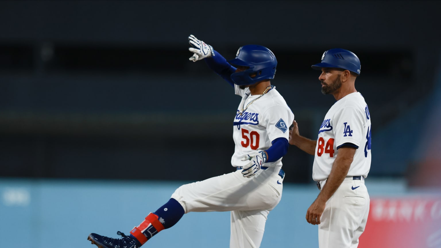 Mookie Betts' game-tying single | 08/12/2026 | Los Angeles Dodgers