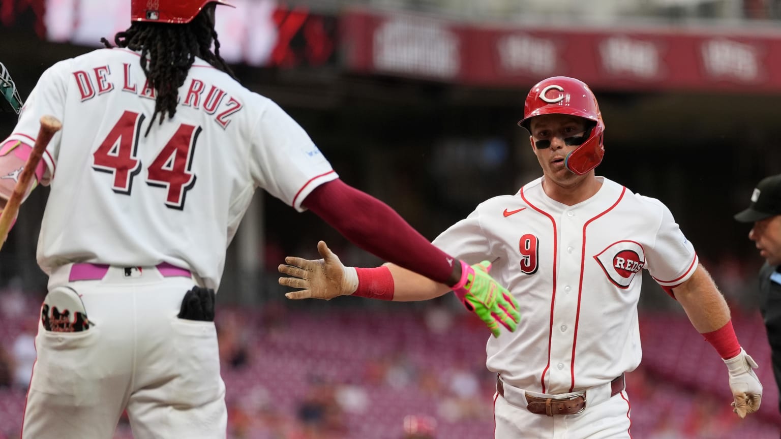 Matt McLain belts a solo home run to right-center field to give the Reds a 2-1 lead in the bottom of the 5th inning