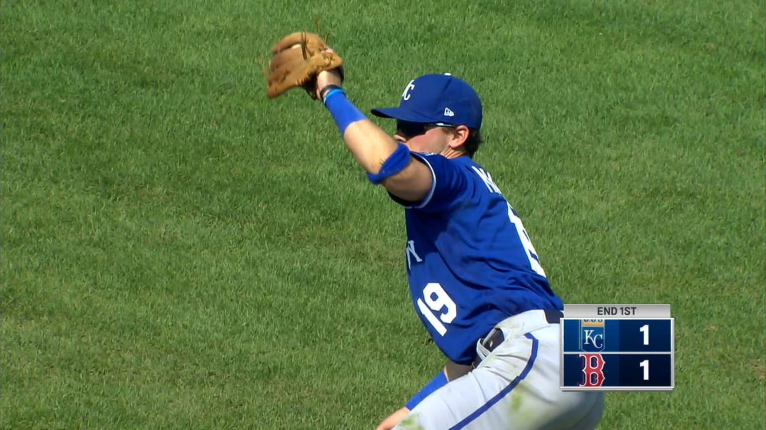 Michael Massey's diving stop 09/18/2022 Kansas City Royals