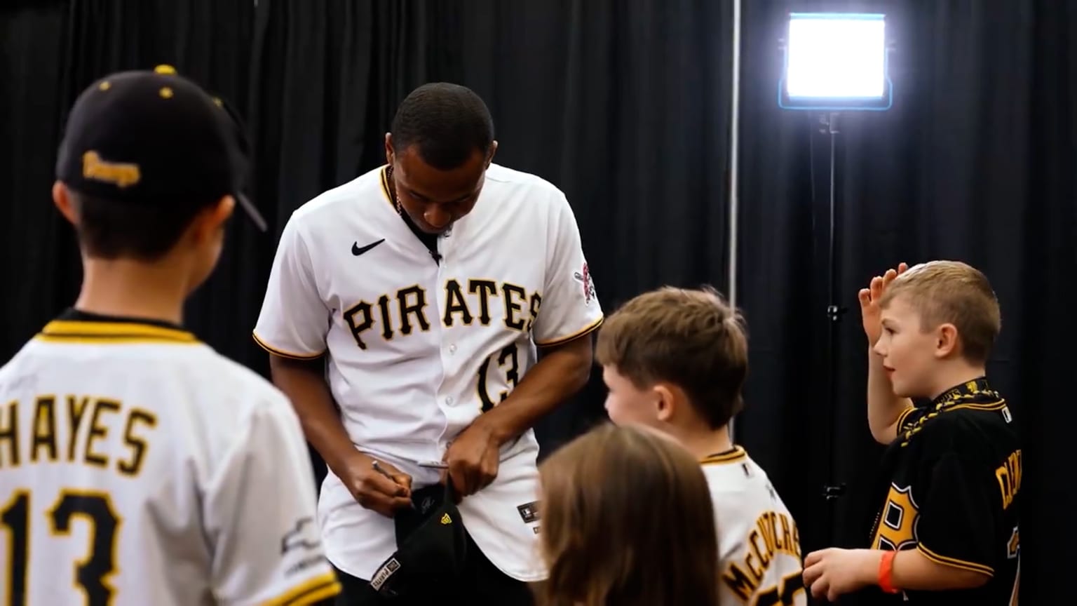 Members of the Pirates surprise fans at PiratesFest 01/13/2025