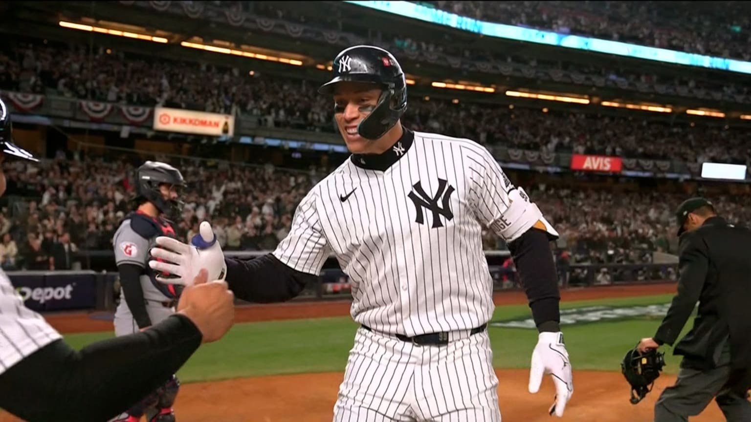 Daily Dash: Brennan's sliding catch, Judge's homer | 16/10/2024 ...