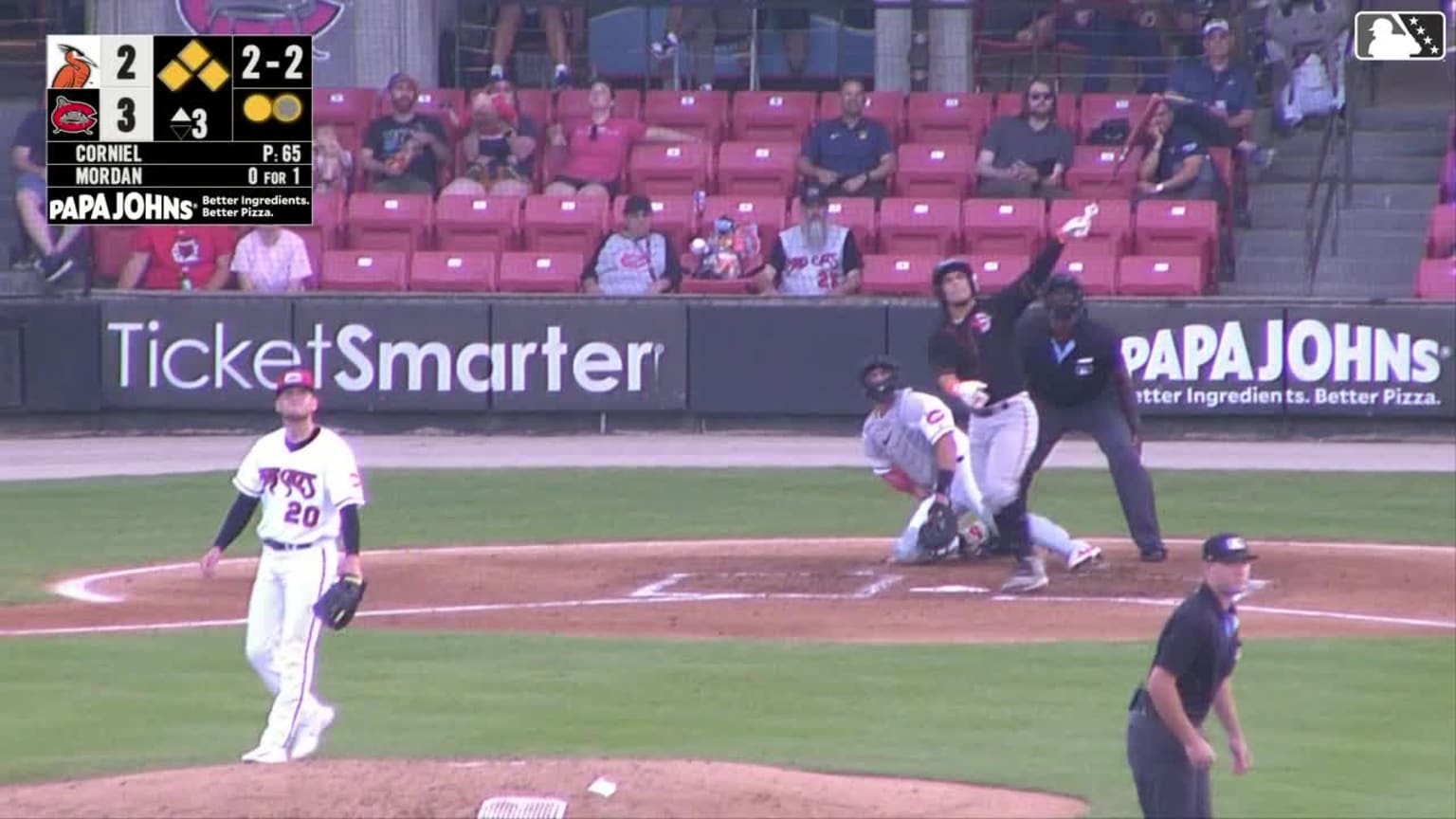 Aneudis Mordán slugs a grand slam 05/29/2024
