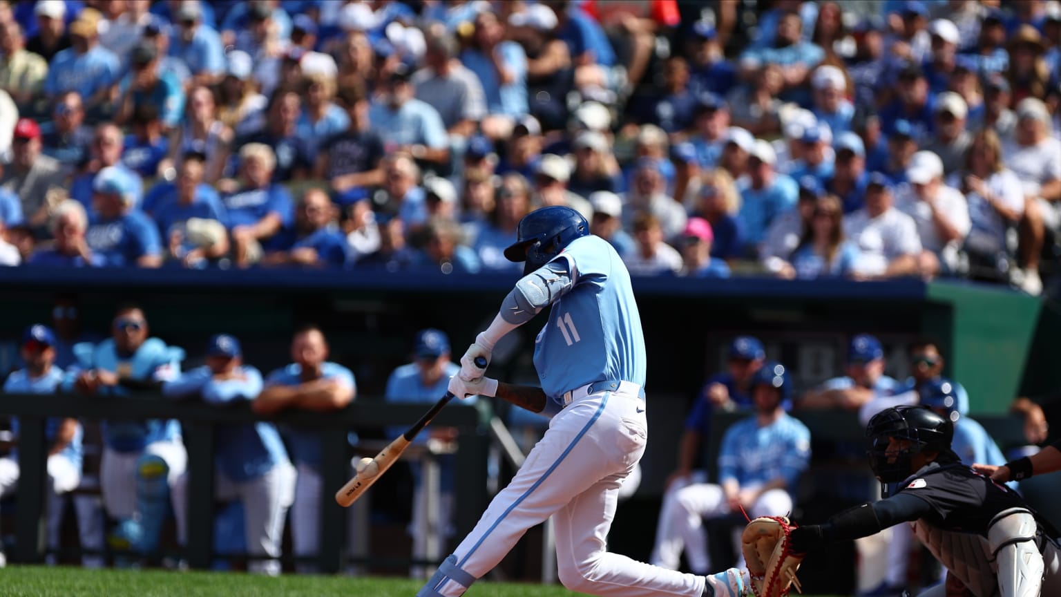 Maikel Garcia's RBI double 09/02/2024 Kansas City Royals