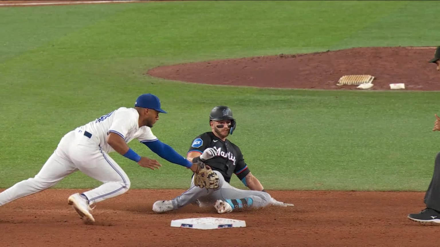 Nathan Lukes' outfield assist 09/27/2024 Toronto Blue Jays