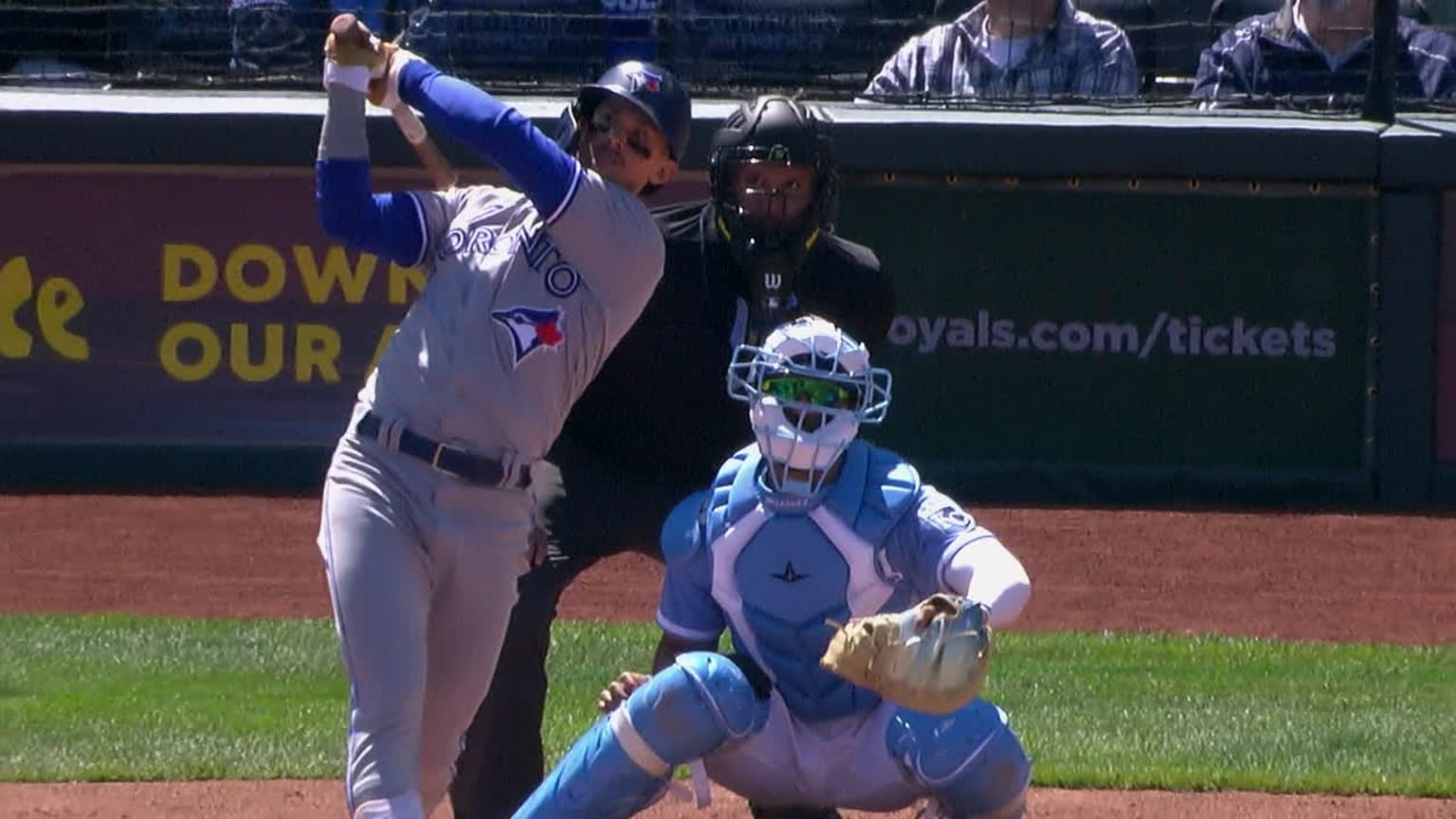 Cavan Biggio's three-run homer(2), 04/24/2023