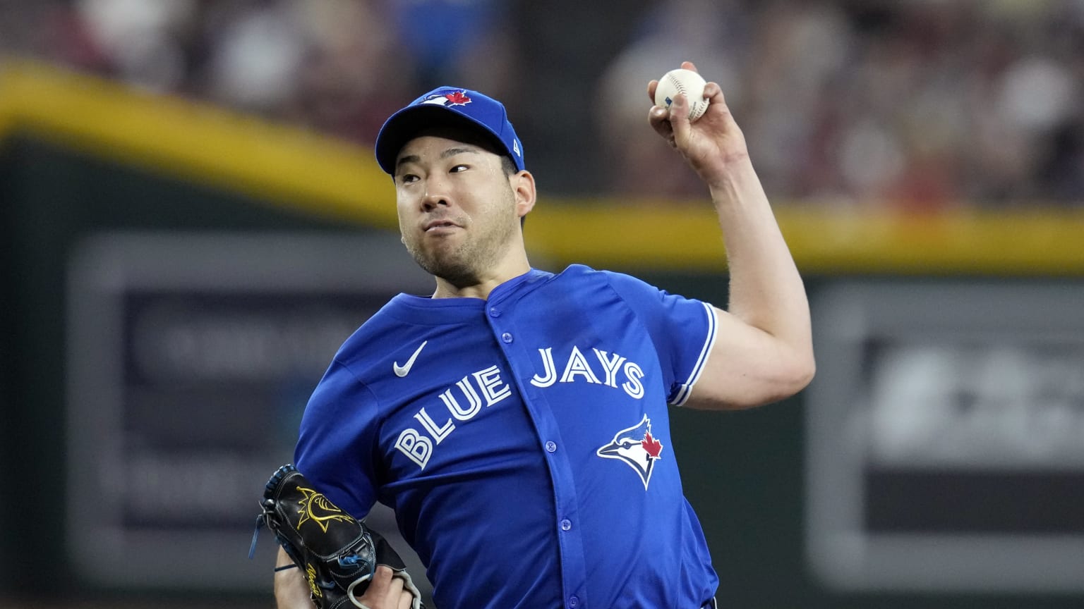 yusei-kikuchi-fans-six-over-4-2-3-innings-07-14-2024-mlb