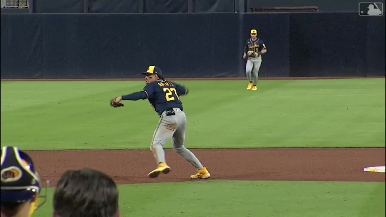 Willy Adames' headsup play 04/13/2023 Milwaukee Brewers