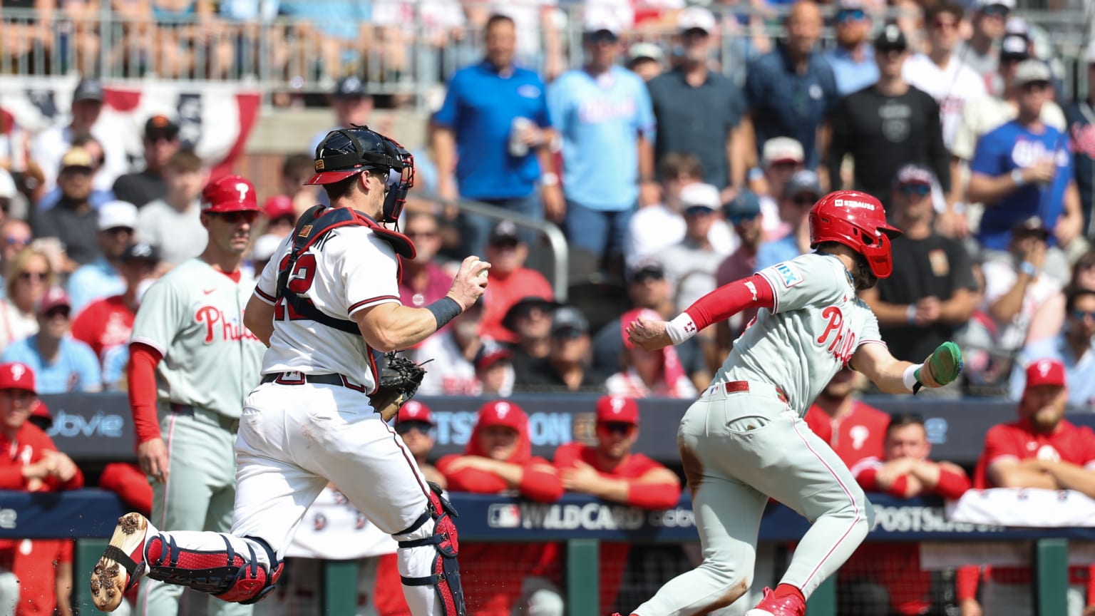 Sean Murphy runs down Bryce Harper | 09/30/2026 | San Francisco Giants
