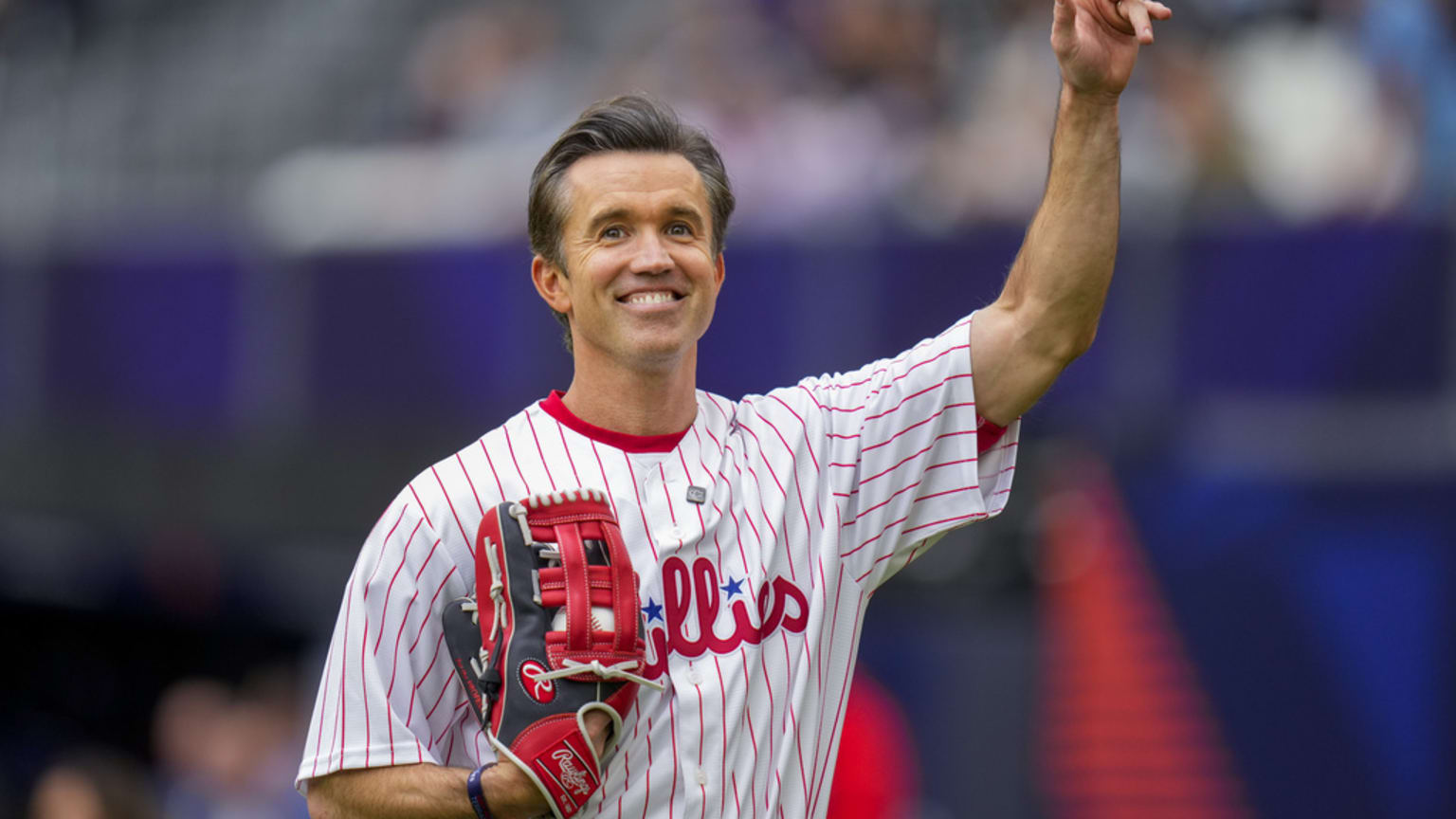 Rob McElhenney's first pitch at the London Series 06/09/2024