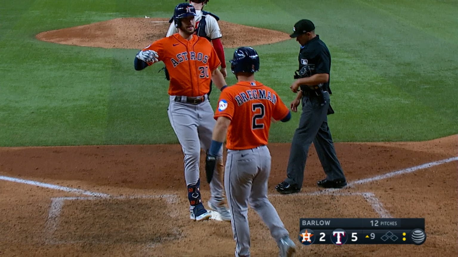 Kyle Tucker belts a tworun home run to right field 07/01/2023