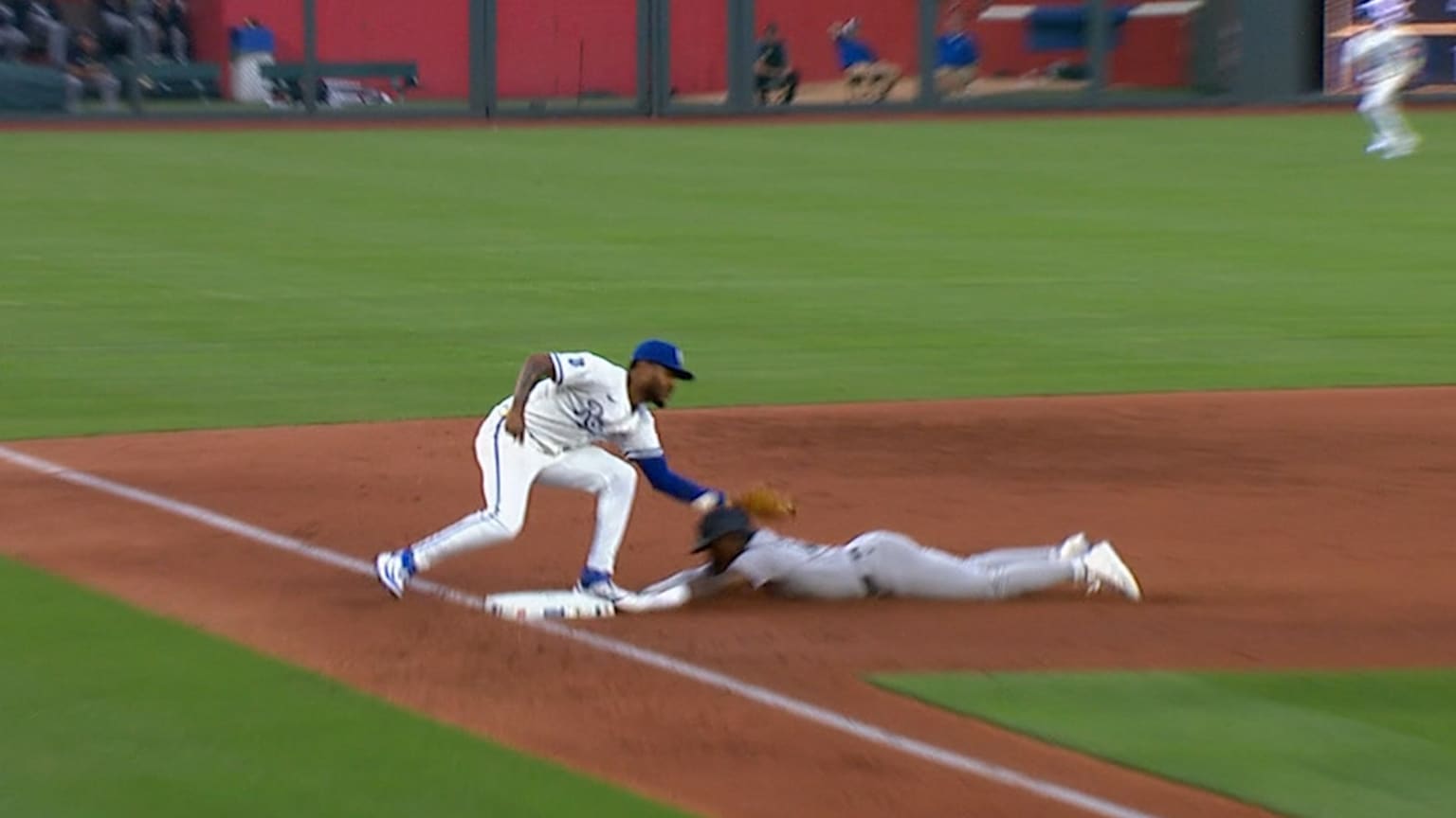 Jazz Chisholm Jr. steals third base | 06/10/2025 | New York Yankees