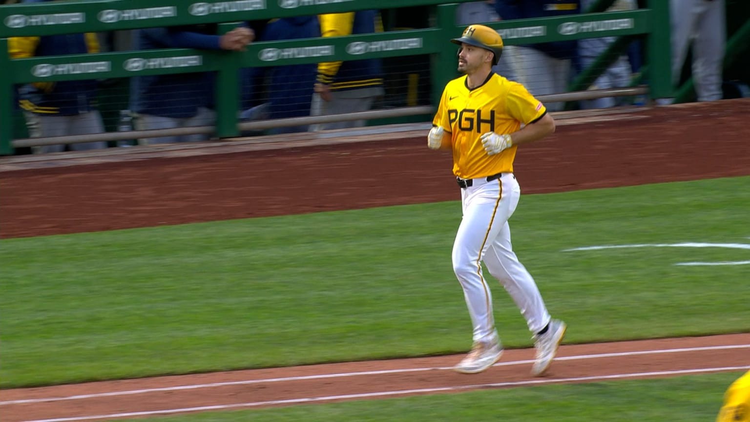 Bryan Reynolds' RBI walk | 05/23/2025 | Pittsburgh Pirates