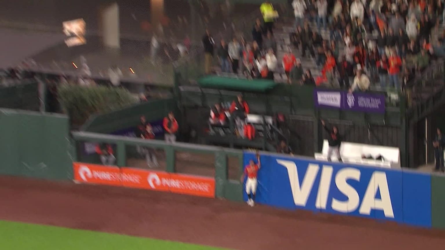 Brett Wisely takes a homer away from Aaron Hicks 06/02/2023 San Francisco Giants
