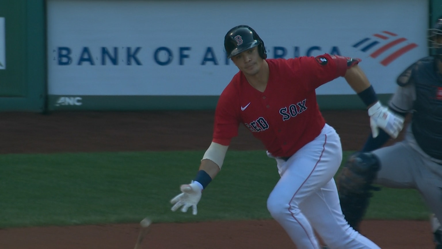 Bobby Dalbec smacks a tworun knock up the middle 08/27/2022 Boston