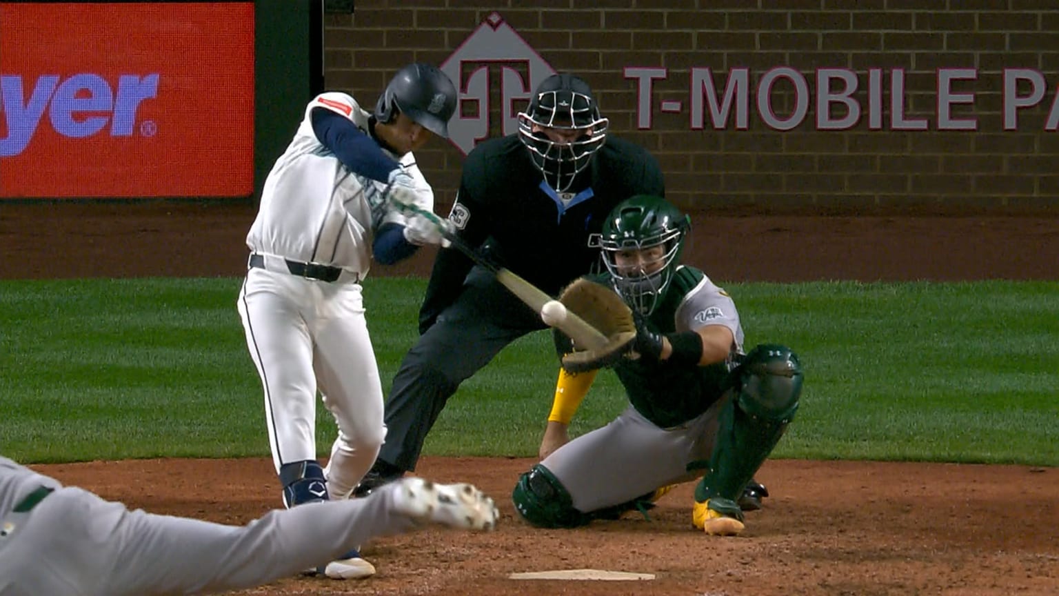Leo Rivas' RBI double | 04/20/2026 | Seattle Mariners
